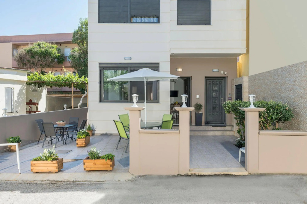 Athinas flat on the sea 1 bedroom | Agia Marina