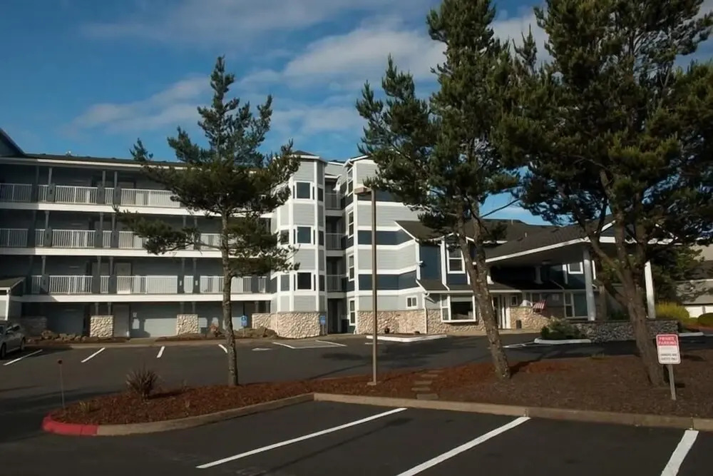 Waters Edge 302