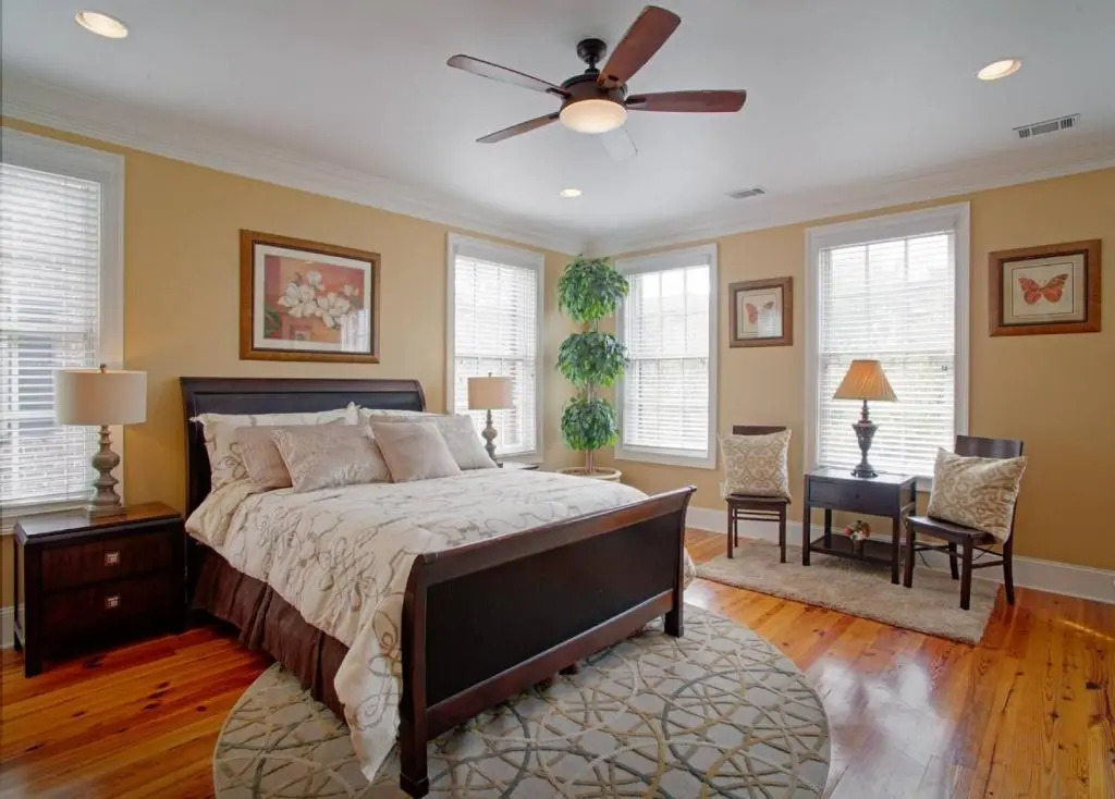 Luxury 3Bed Townhome in Historic Downtown Savannah