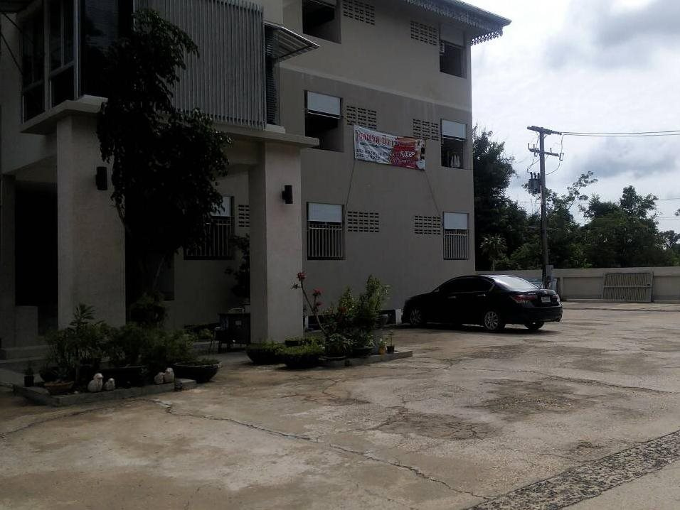 Zwahotel Amnatcharoen