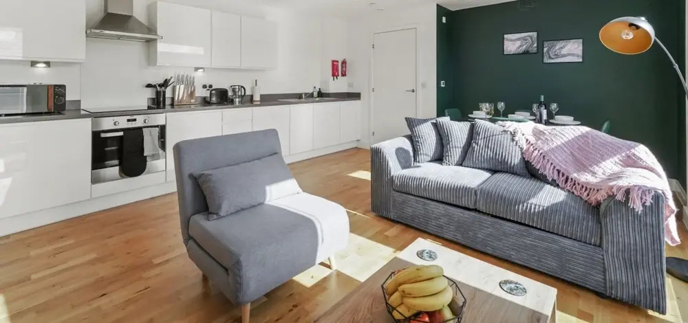 Luxury Eco Super King Apartment With Large Balcony
