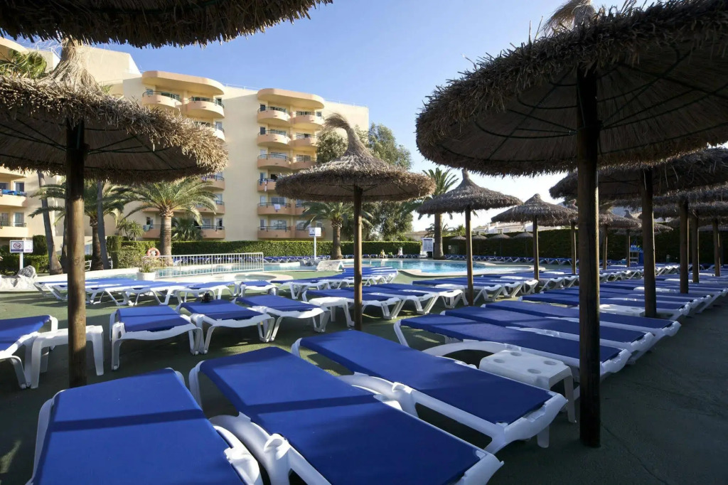 Alcudia Beach Apartments