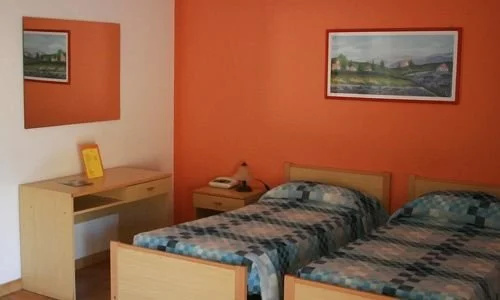 Hotel Al 2000