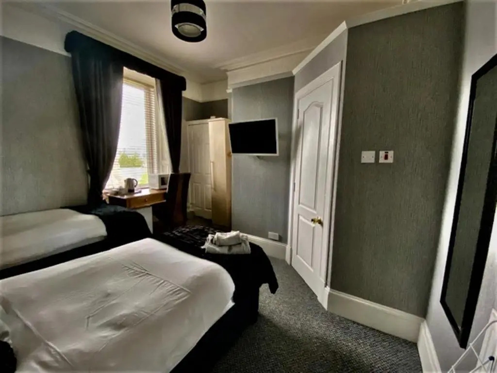 Vaila Guest House