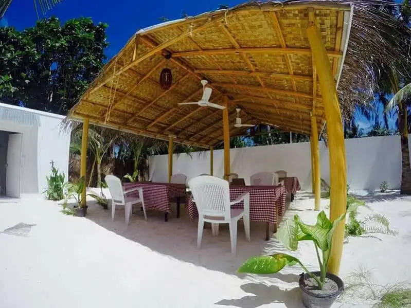 Thoddoo Beach View by Vista
