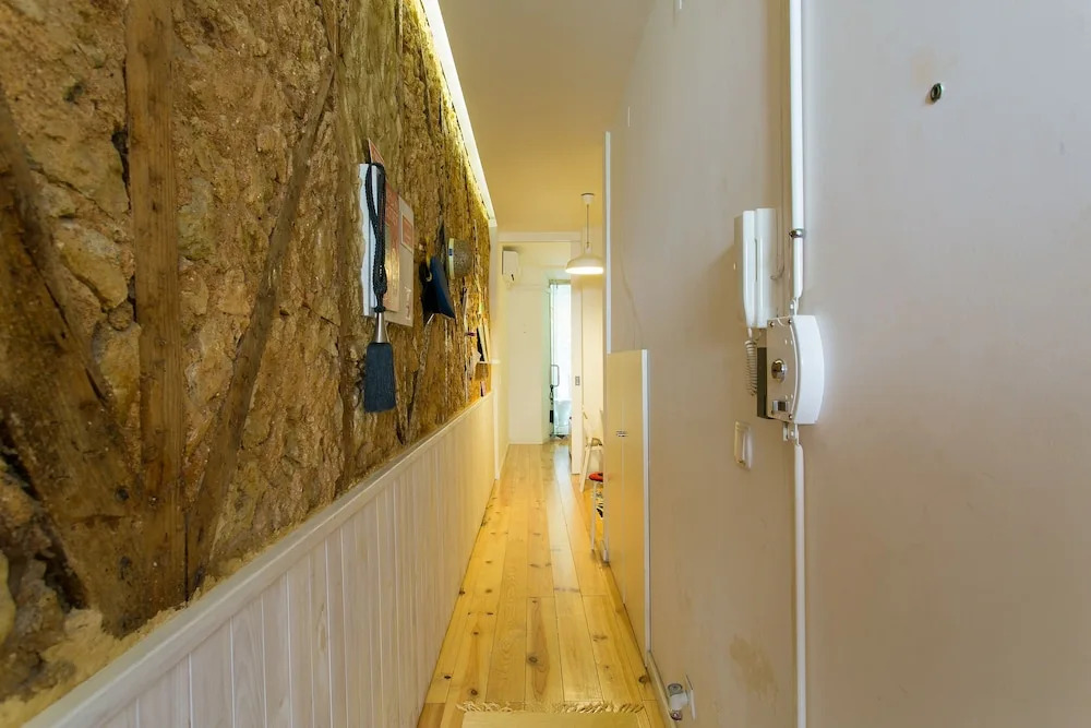 Bica Elevator Apartment Rentexperience