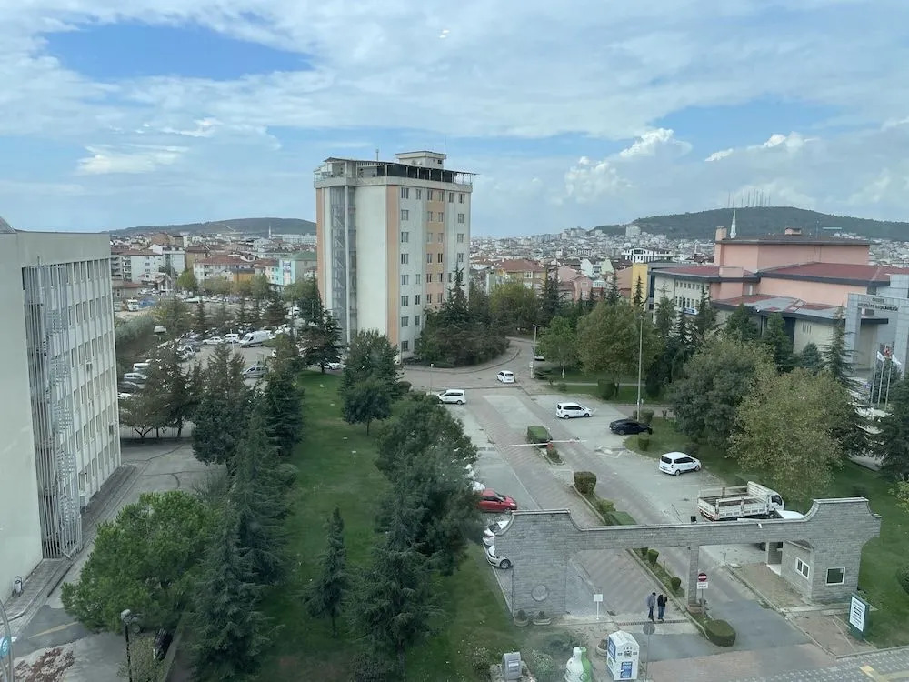 Inn Port Hotel