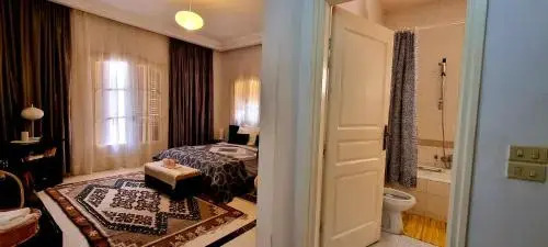Sarra Hotel