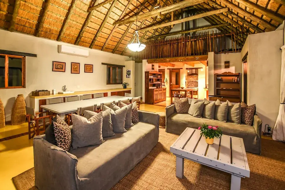 Leopards Lair Bush Lodge