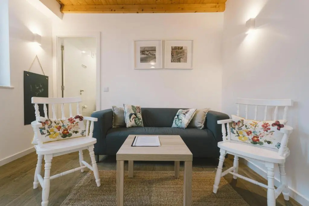 Best Houses 61 - Lusiadas II
