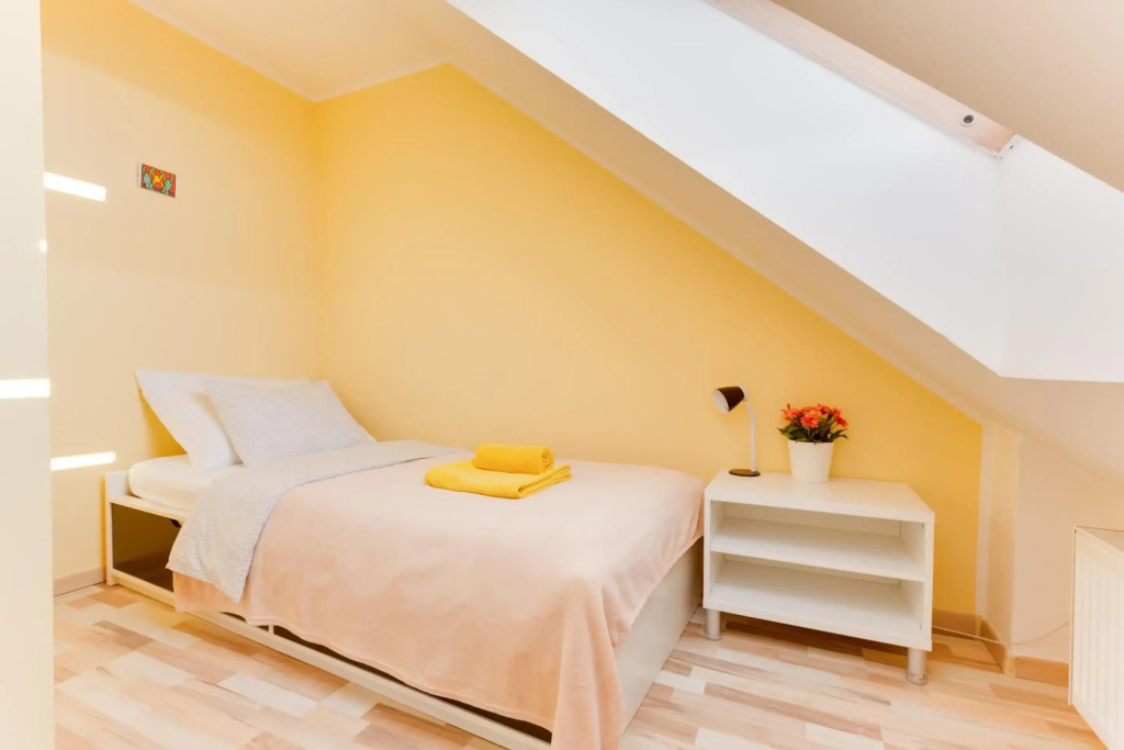 Jane's Charming Apartment