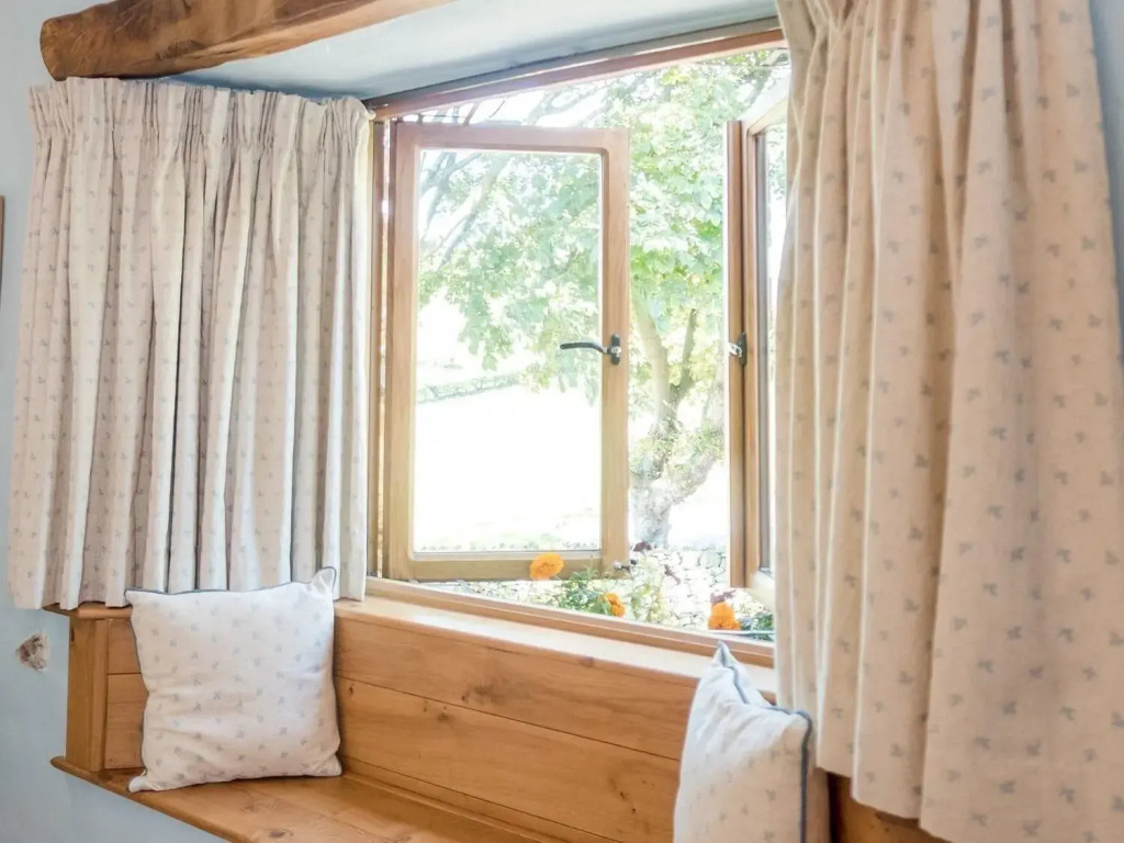 Wayside Cottage 1637