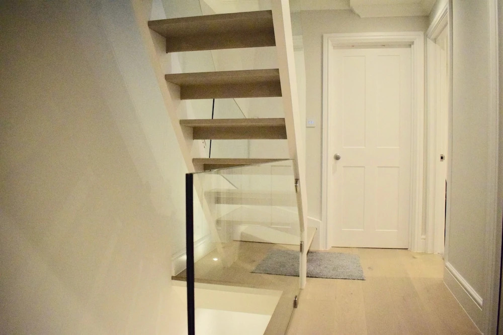 Luxurious 2 Bedroom Penthouse in Notting Hill