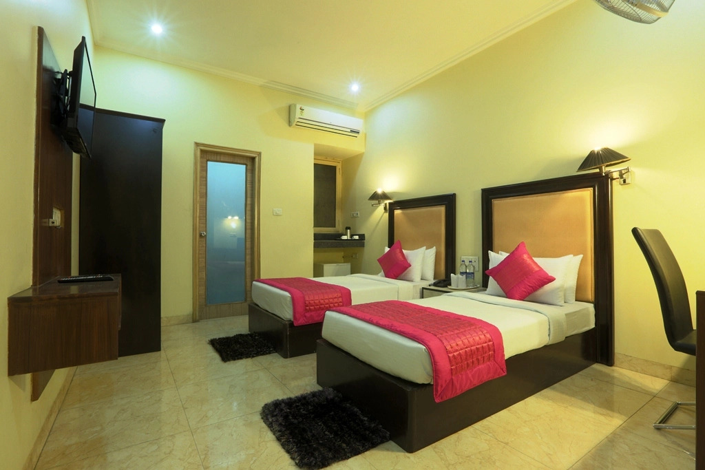 OYO 714 Hotel De Plaza