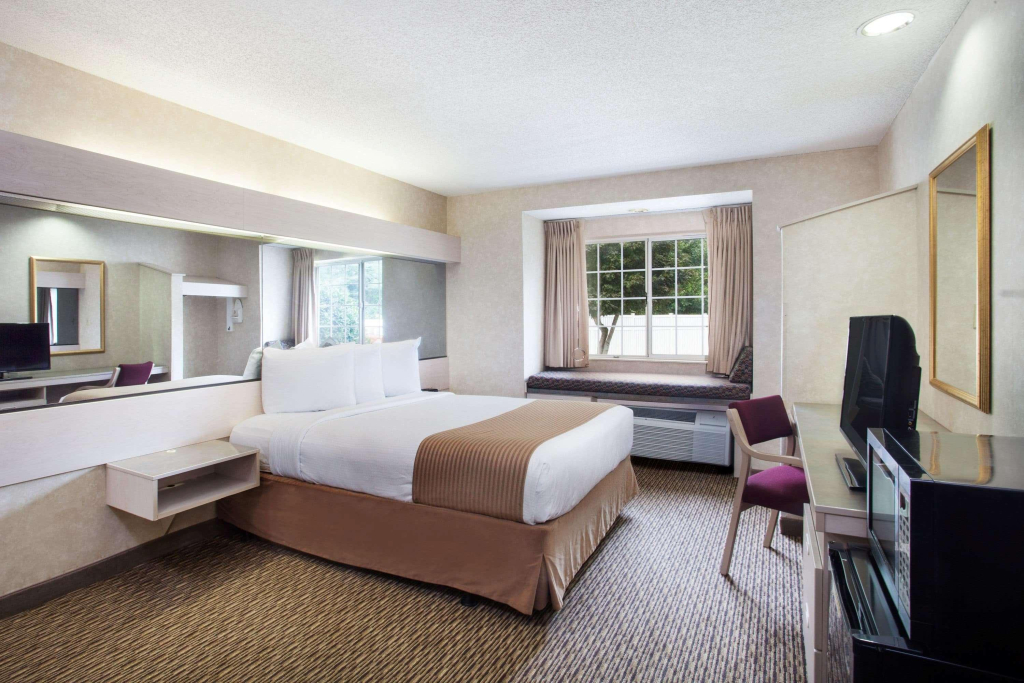Microtel Inn & Suites by Wyndham