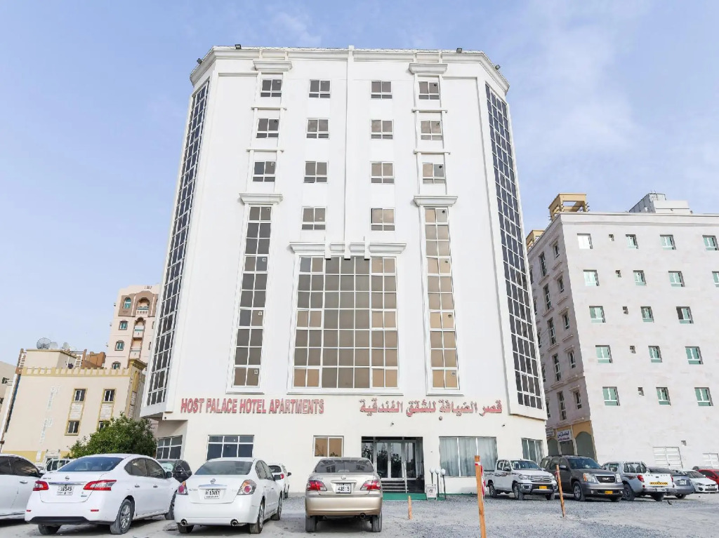 OYO 247 Host Palace hotel apartment