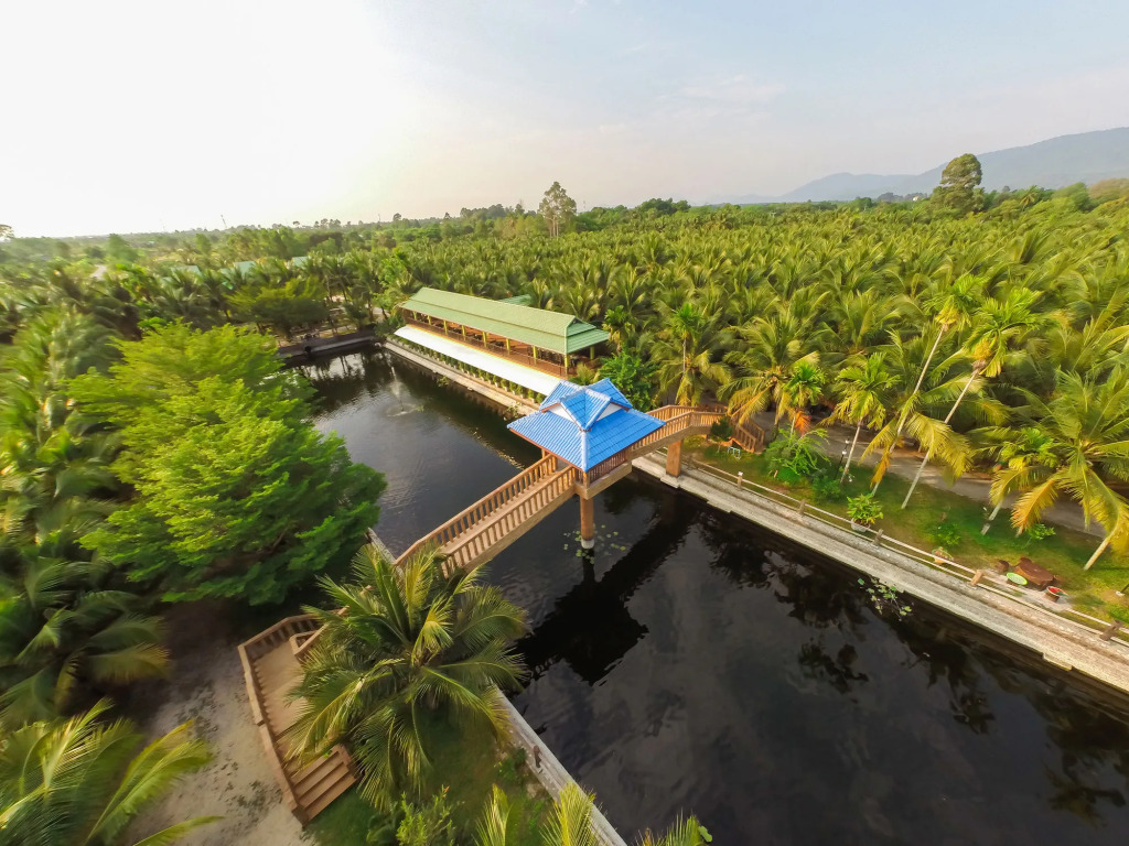 Coconut Resort