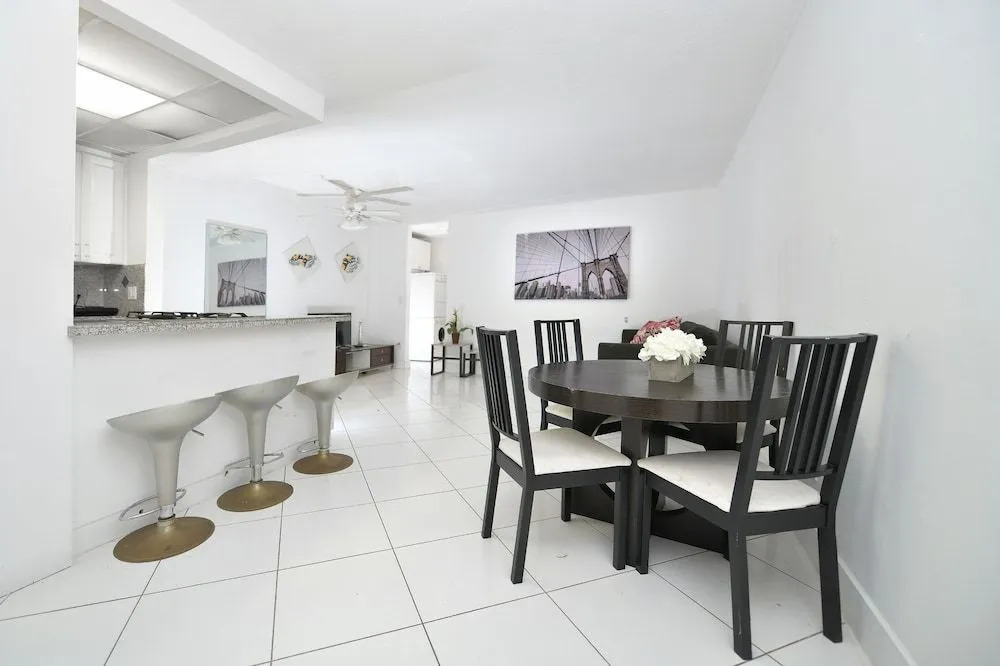 Sofi Beach Apartments