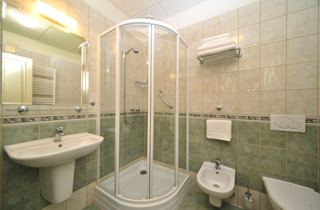 Alqush Downtown Hotel