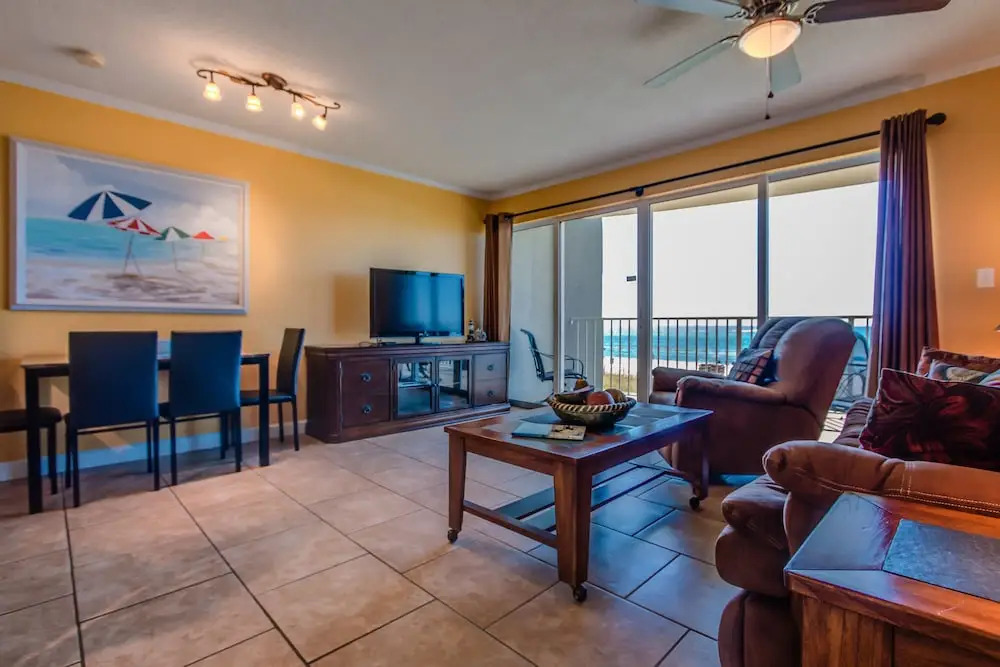 Long Beach 2 - 102 - 1057602