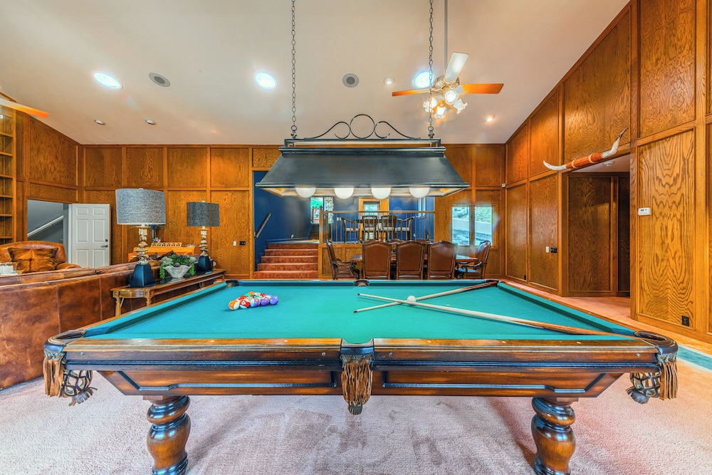 Mountain River Chalet