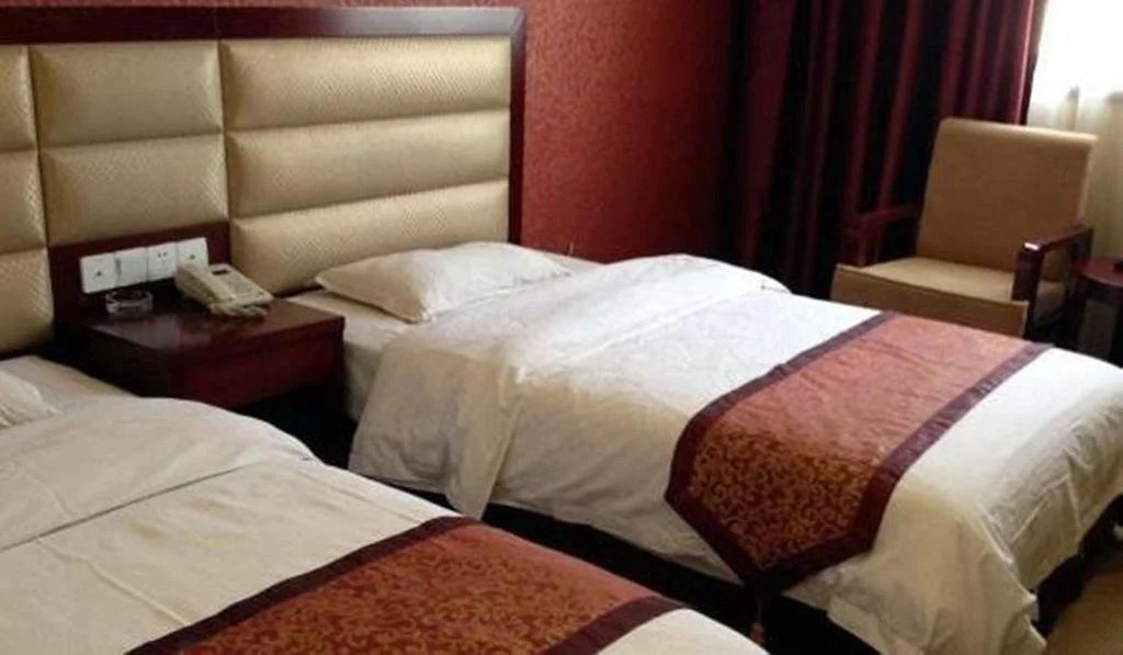 Cailong Express Inn