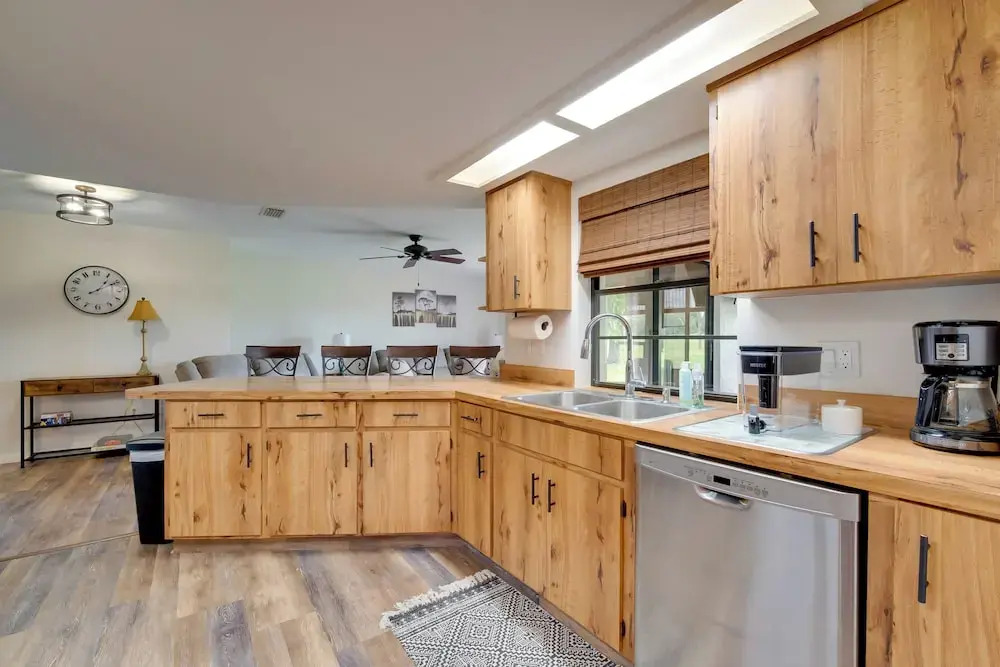Walk to Lake: Geataway w/ Yard in Inverness