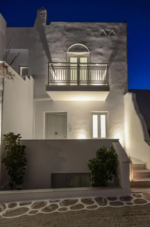 Naxos Evilion Luxury Apartments & Suites