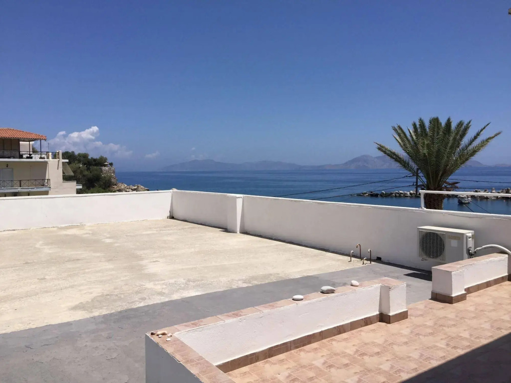 Apostolakis Rooms