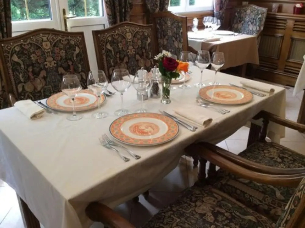Logis Hôtel & Restaurant - Le Château Des Tourelles 3 étoiles