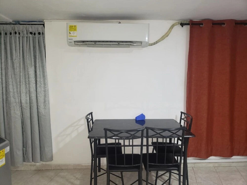 Study in the Old City of Cartagena E3m2 With Air Conditioning and Wifi