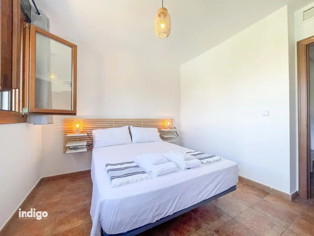 Town House with Garden and Pool Access