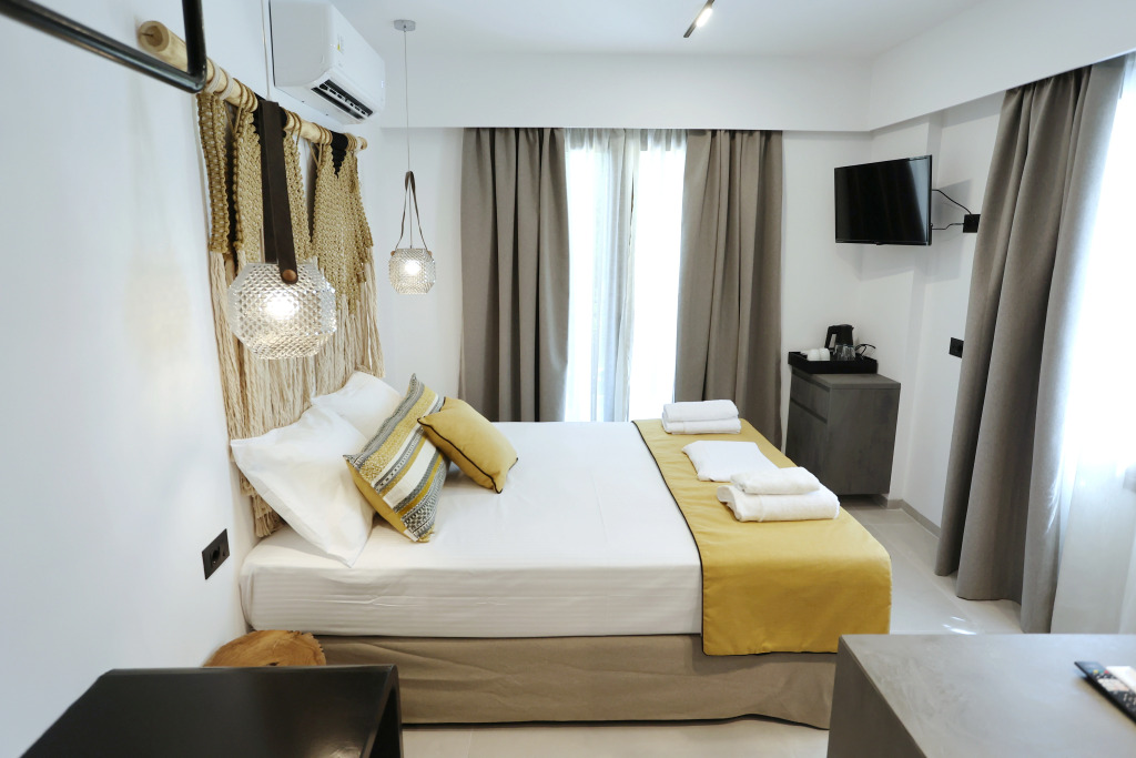 Yianna Hotel