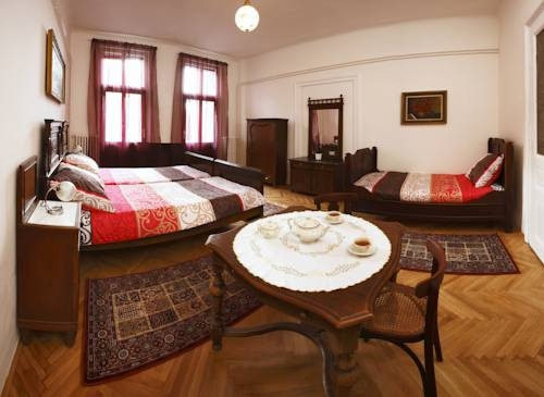 Antik Apartments