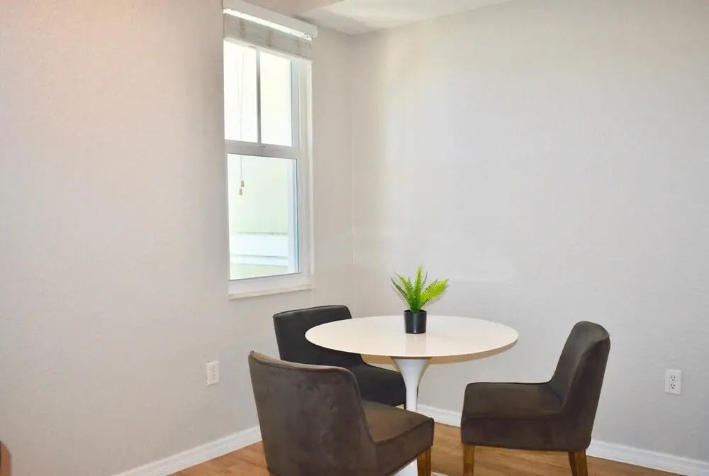 Landing Modern Apartment With Amazing Amenities Id5223