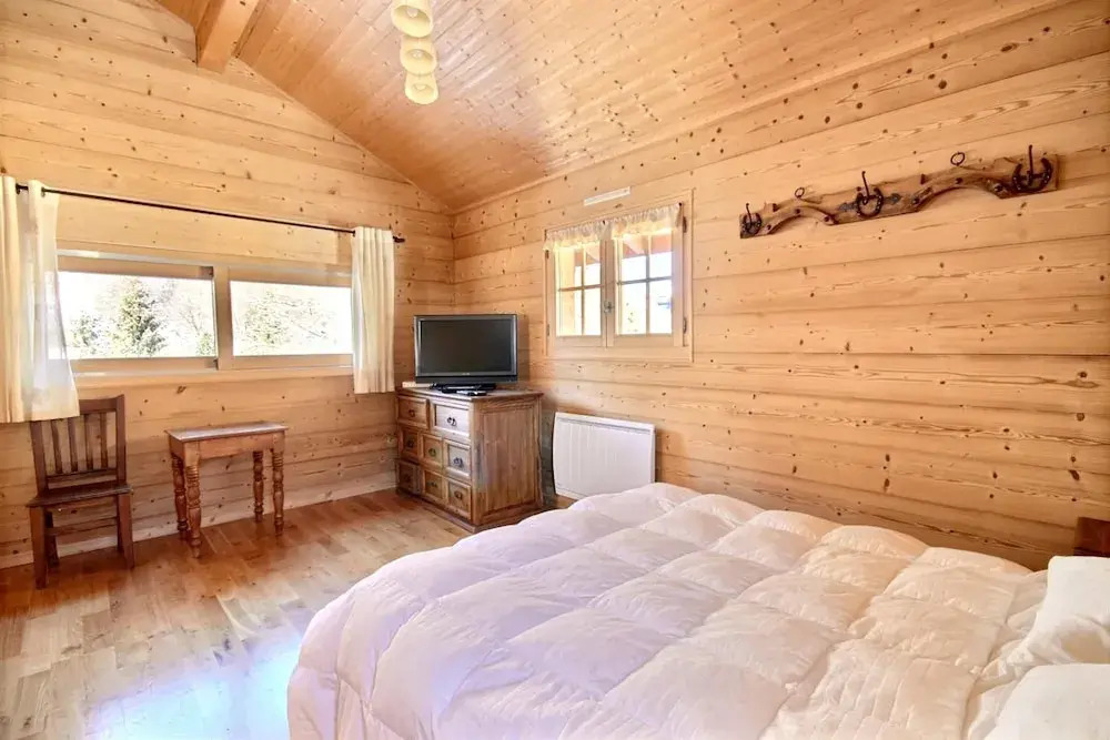 Chalet With 5 Bedrooms in St Jean D'aulps, With Wonderful Mountain Vie