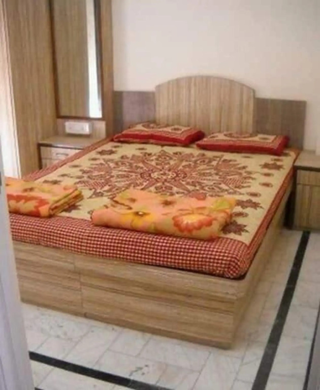 Chandralok Hotel