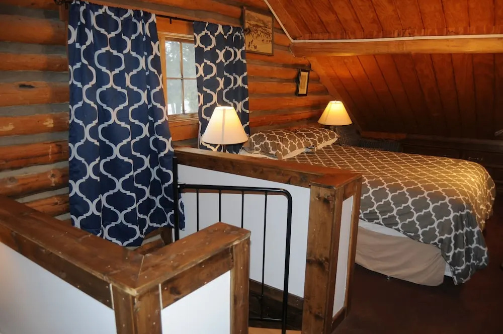 Yellowstone Motel