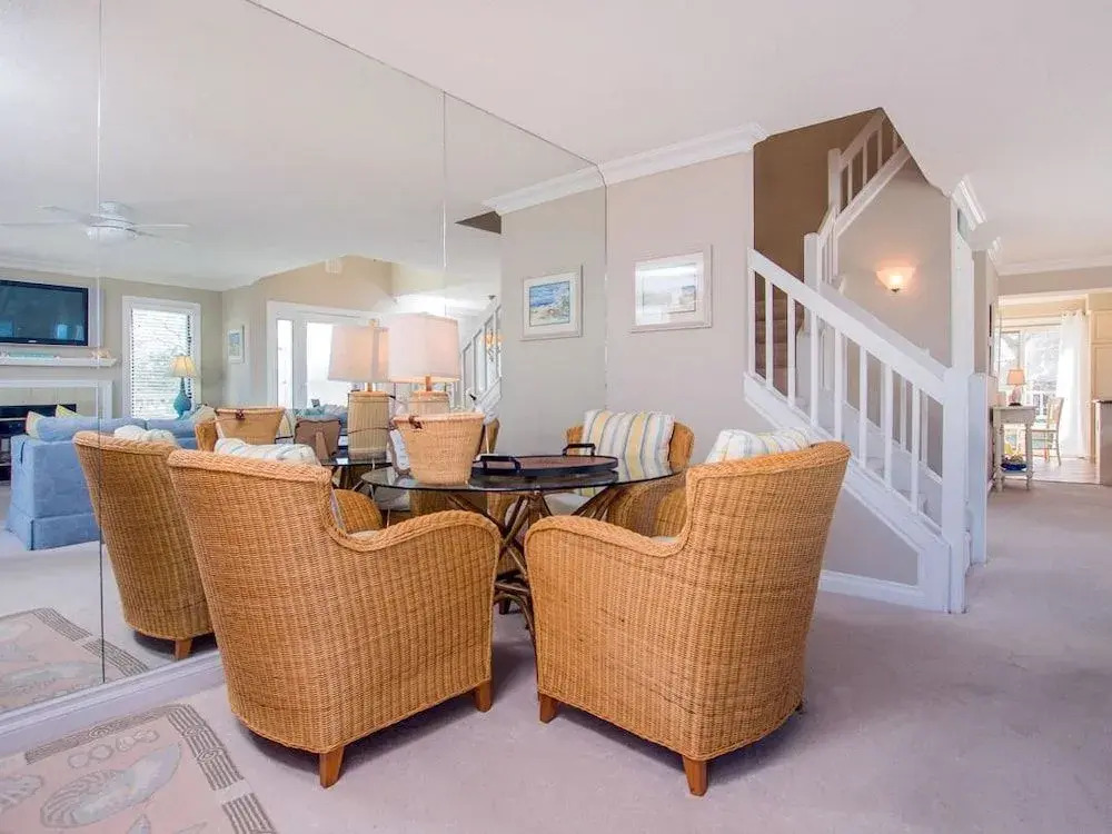 Heron Harbour 218-4