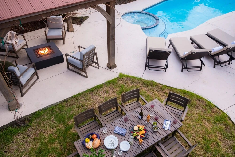 Glen by AvantStay Sleek Charming Home in Wine Country w Pool Hot Tub