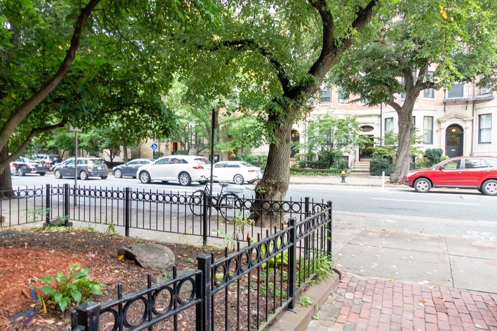 Spacious Suites in the Heart of Back Bay