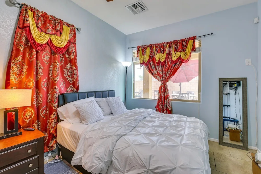 Furnished Patio! Retreat 12 Mi to Dtwn Phoenix