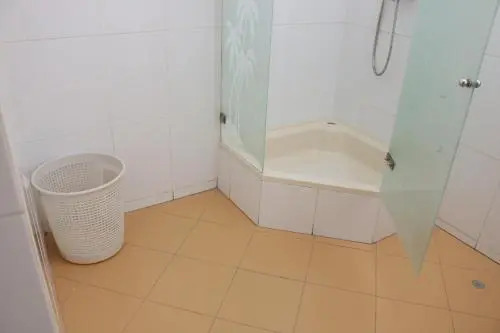 White Lion / 20 Min Airport / Exclusive Area