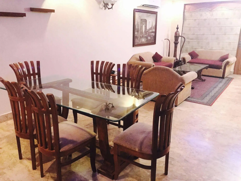 Skylink Suites Bed & Breakfast