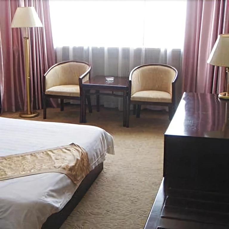 Xiong Zhen Hotel