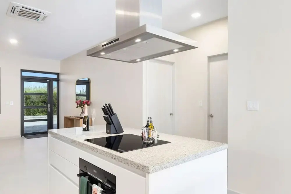 High-end Villa Walk to Beach Pool Ocean View