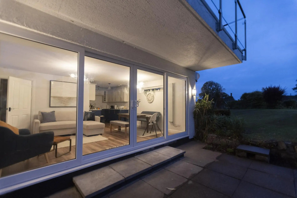 Dolphin - 2 Bedroom Apartment - Saundersfoot