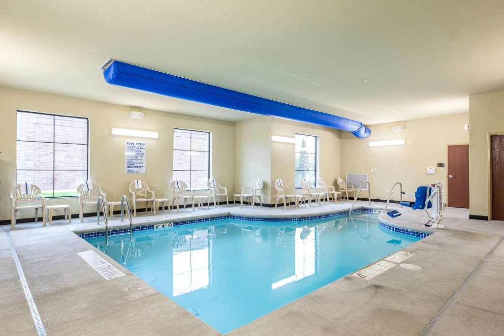 Cobblestone Hotel & Suites - Stevens Point
