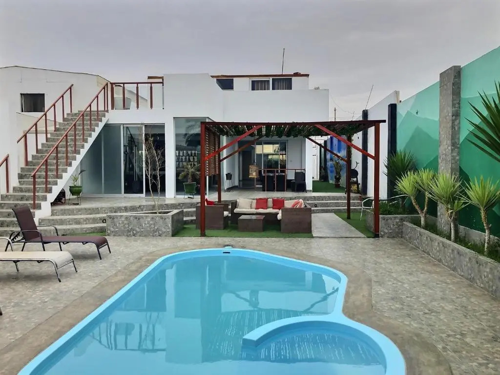 Spacious Modern Beach House