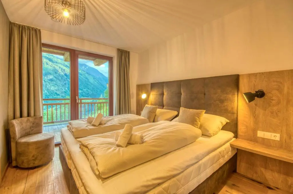 Ski-in Ski-out Chalet Maiskogel 17A by Alpen Apartments